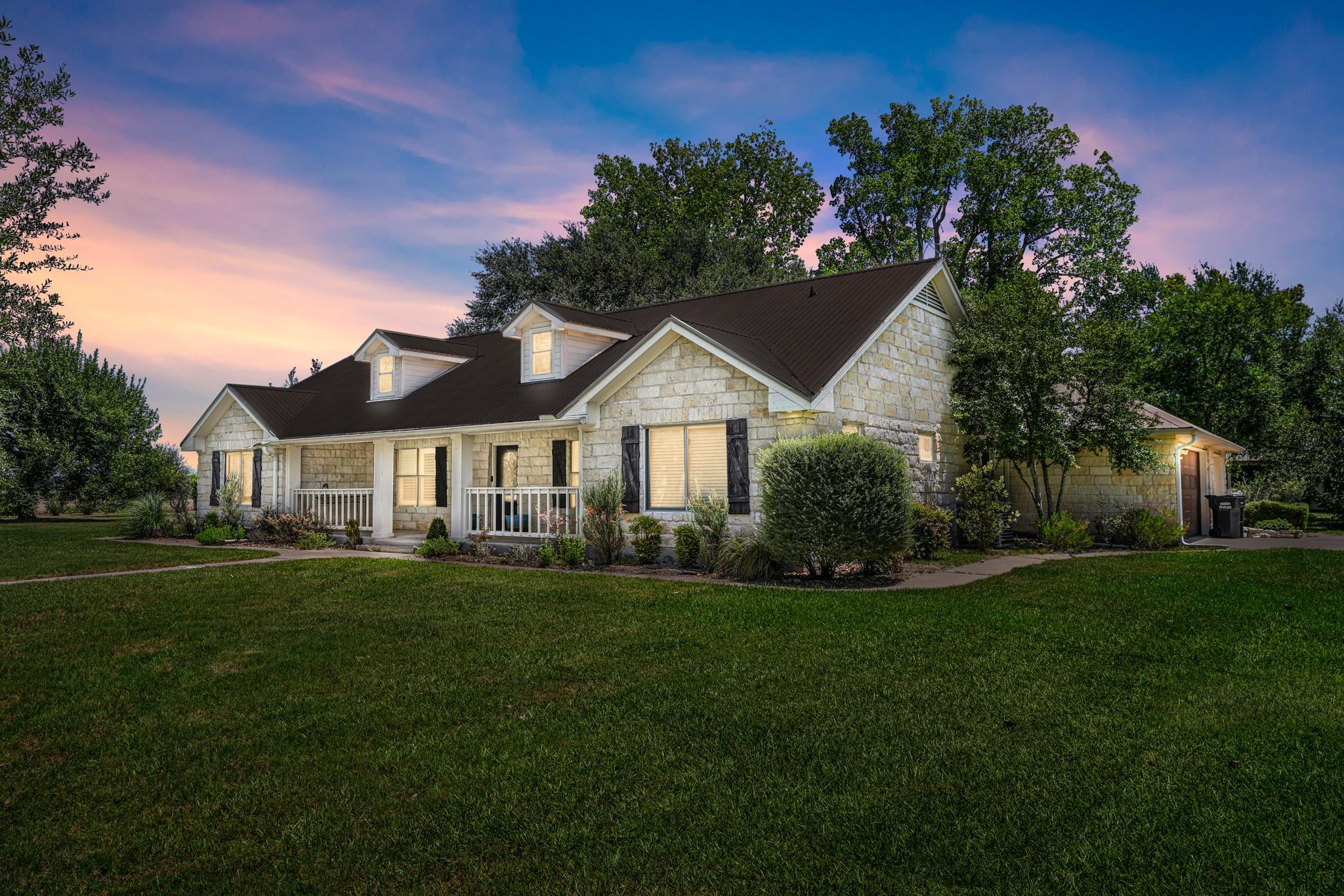 280 Windy, Taylor, TX 76574 — photo 1