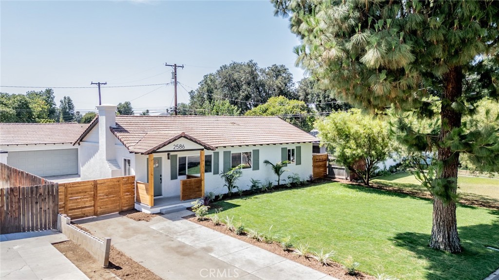 2586 Prospect Avenue, Riverside, CA 92507 — photo 1