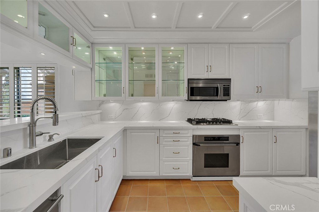 172 Villa Point Drive, Newport Beach, CA 92660 — photo 1