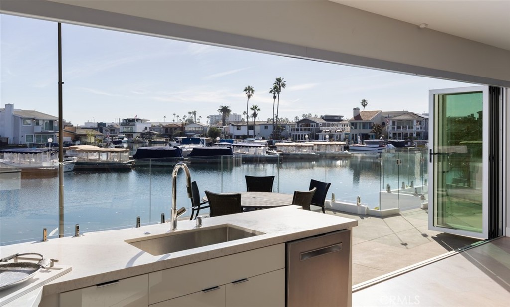 44 Balboa, Newport Beach, CA 92663 — photo 1