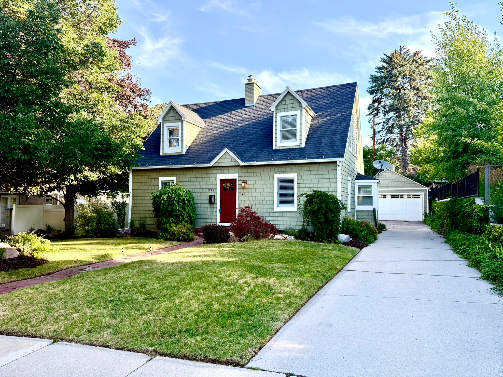 2123 E HUBBARD AVE, Salt Lake City, UT 84108 — photo 1