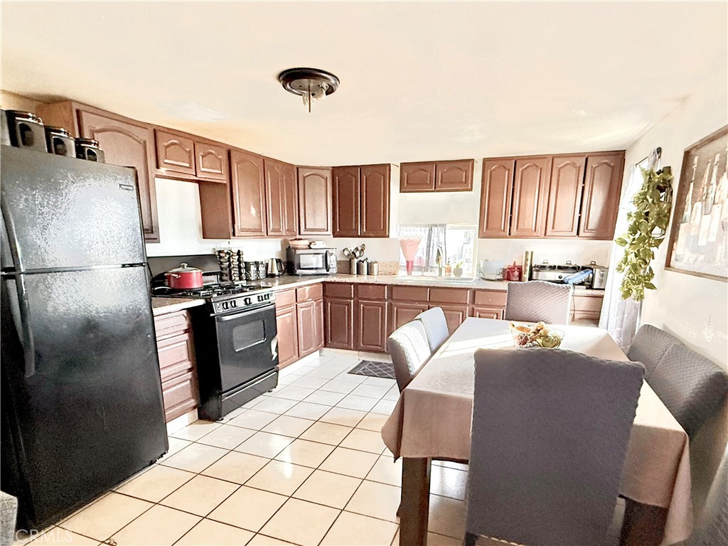 2250 W Darby 24, San Bernardino, CA 92407 — photo 1