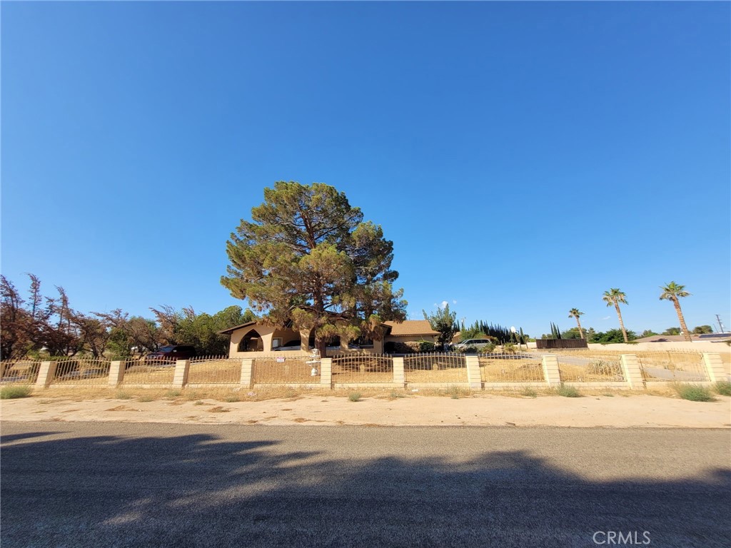 19381 Kinai, Apple Valley, CA 92307 — photo 1
