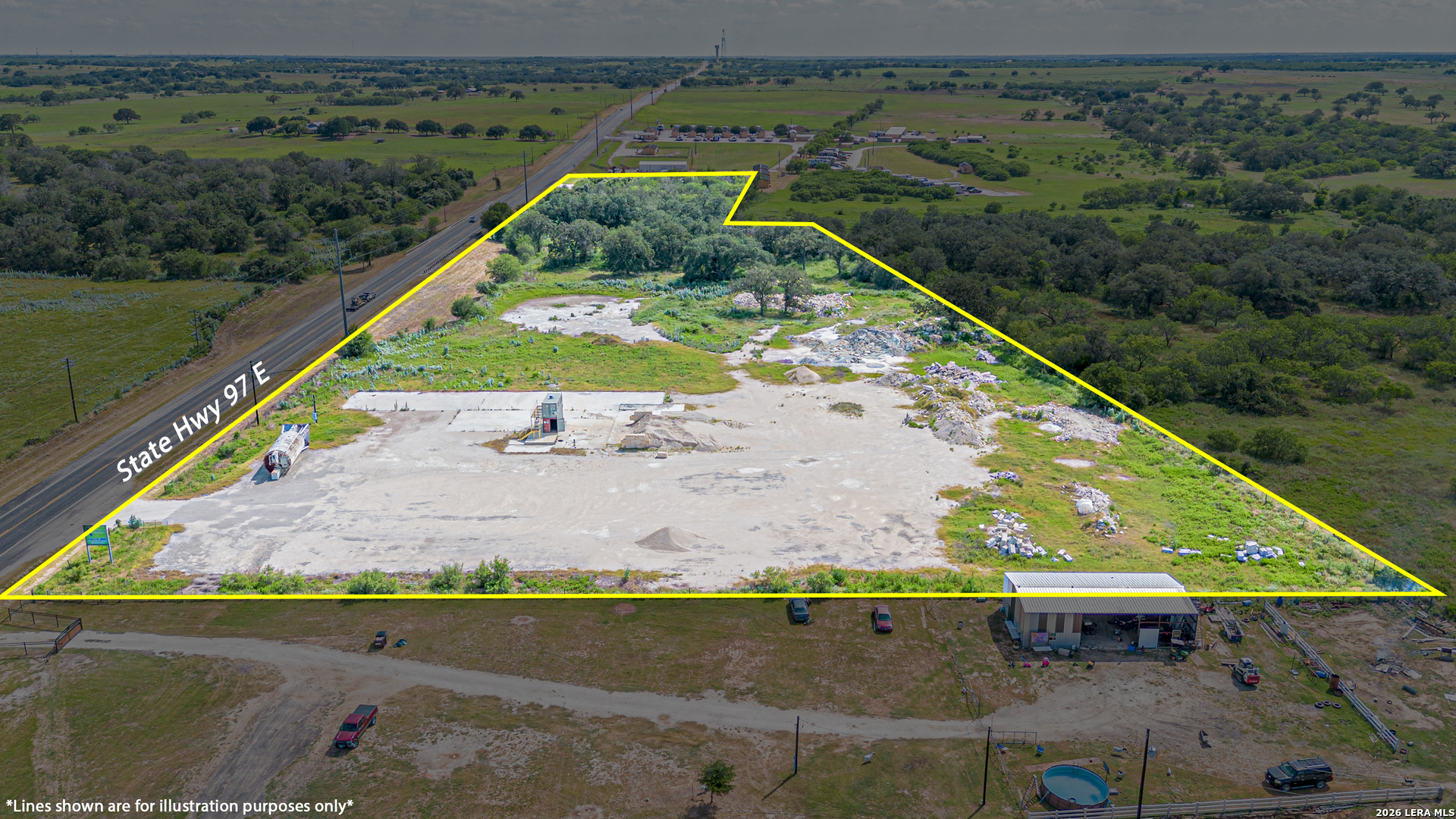 5749 State Highway 97 E, Floresville, TX 78114 — photo 1