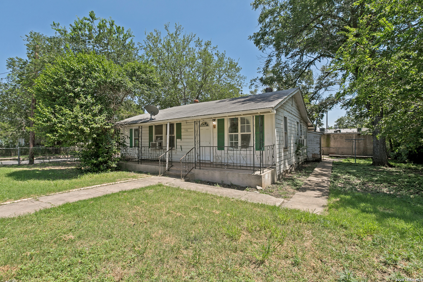 1102 CECILIA ST, San Antonio, TX 78207 — photo 1