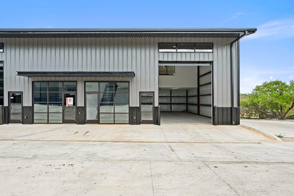 451  Farrell Rd  #100B, Dripping Springs, TX 78620 — photo 1
