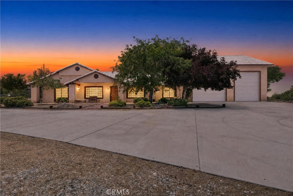 7854 Oak hills Rd, Oak Hills, CA 92344 — photo 1