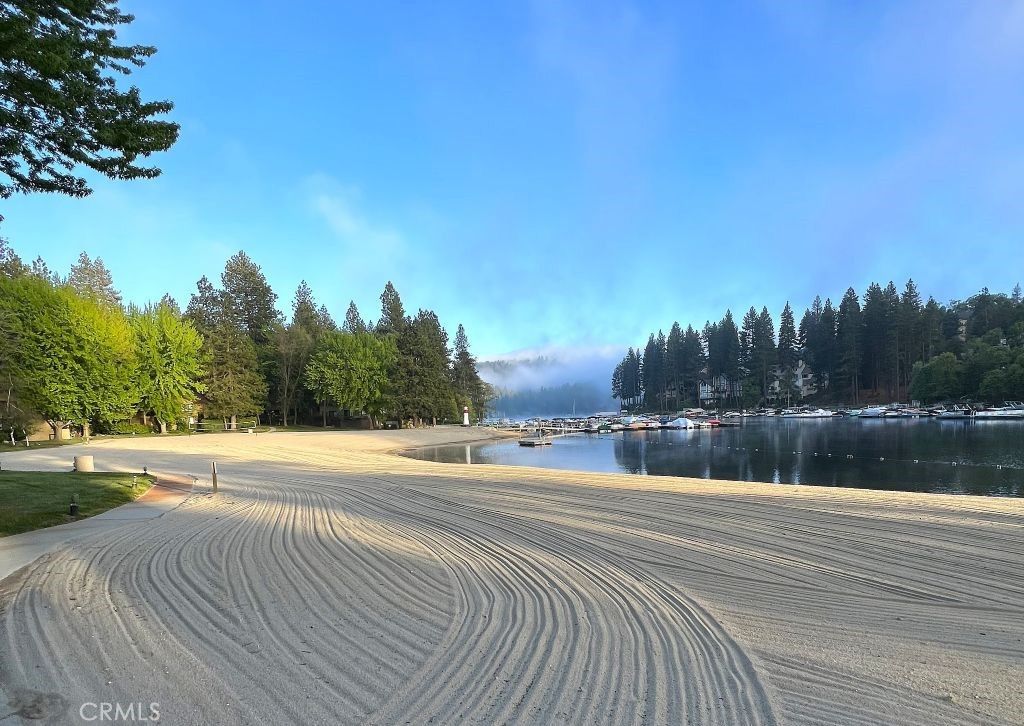 27657 Peninsula Drive 106, Lake Arrowhead, CA 92352 — photo 1