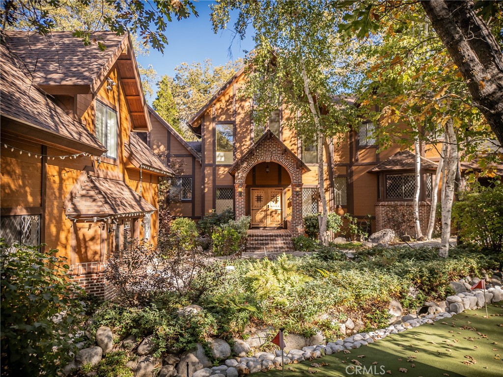 951 Osprey, Lake Arrowhead, CA 92352 — photo 1