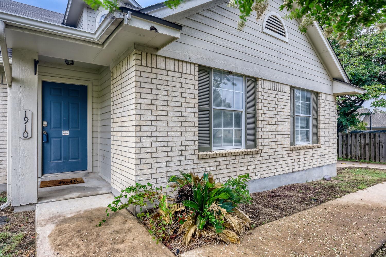 1910 Ireland Dr, Leander, TX 78641 — photo 1