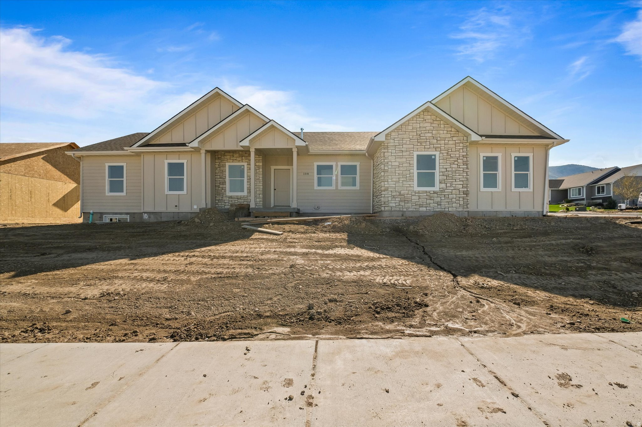 108 N 900 E, Hyde Park, UT 84318 — photo 1