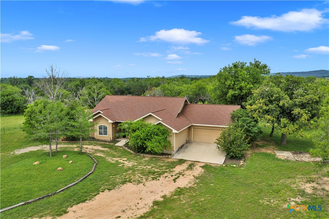 120 Zurita Trail, Marble Falls, TX 78654 — photo 1