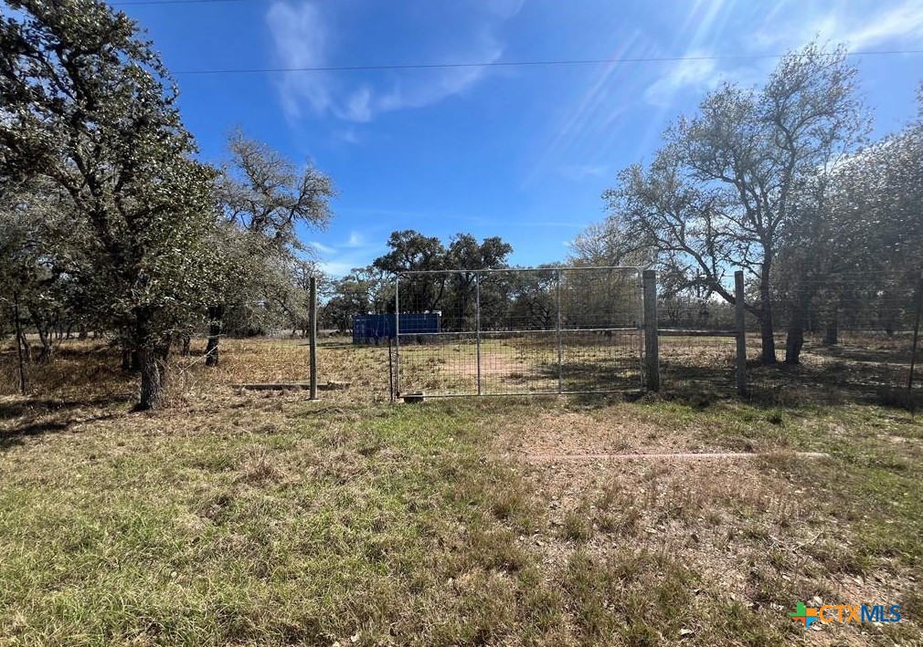 443 Private Road 1065, Hallettsville, TX 77964 — photo 1