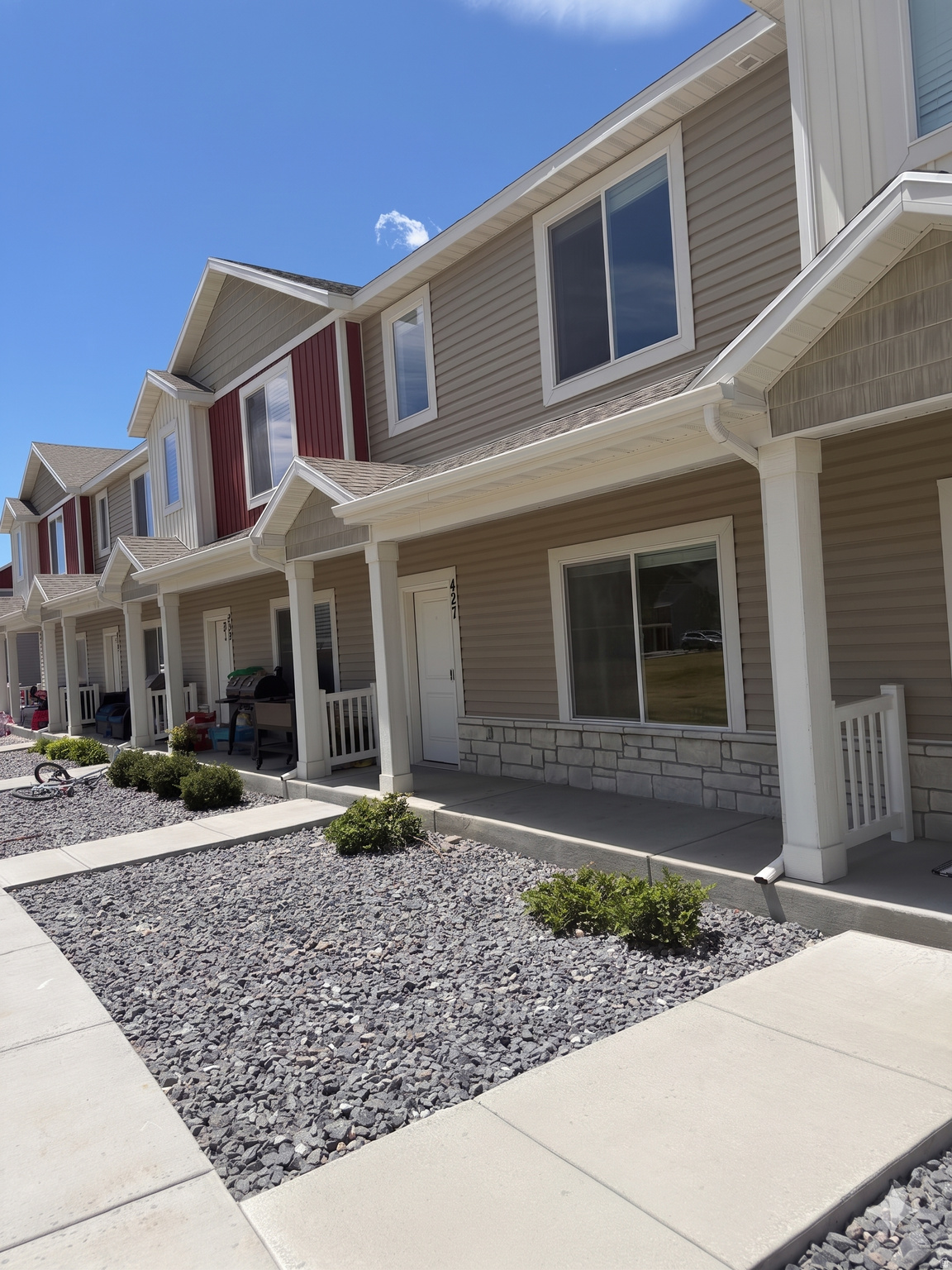 427 S 1540 E, Hyrum, UT 84319 — photo 1