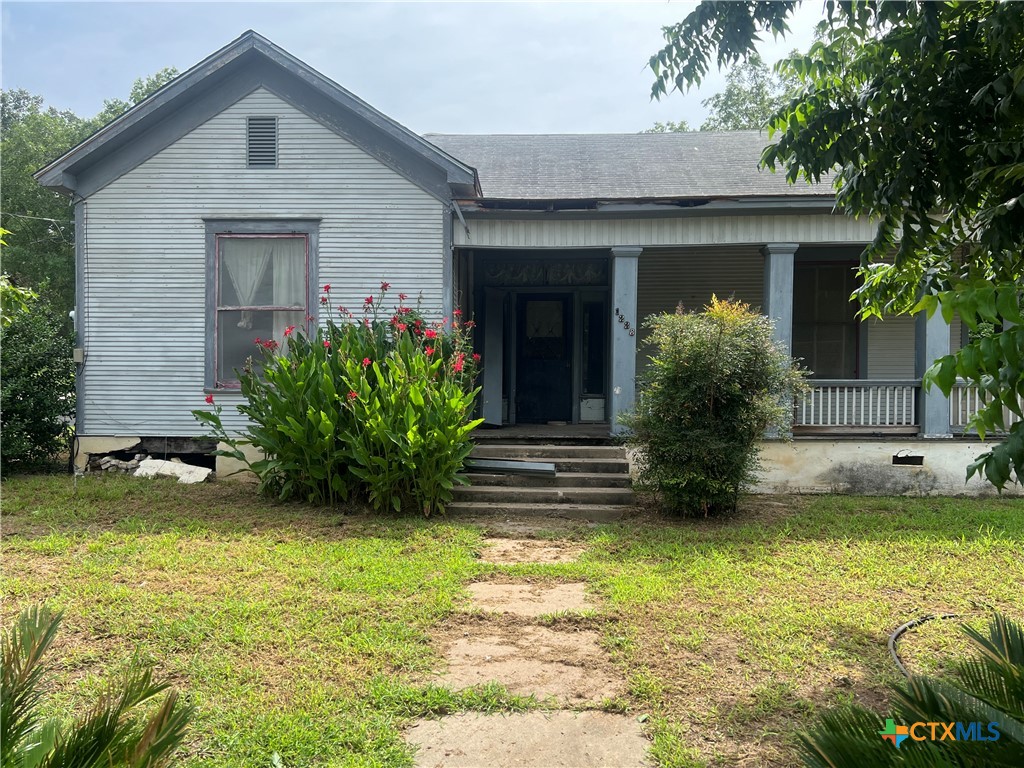 1228 Saint Peter Street, Gonzales, TX 78629 — photo 1