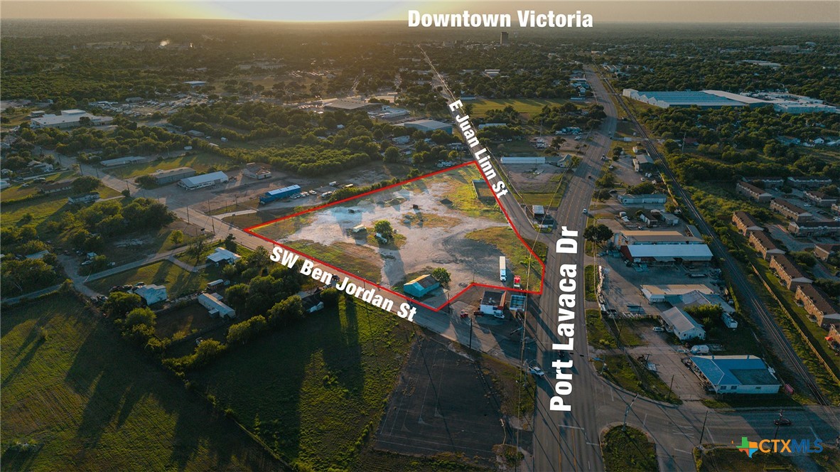 2408 Ben Jordan Street, Victoria, TX 77901 — photo 1