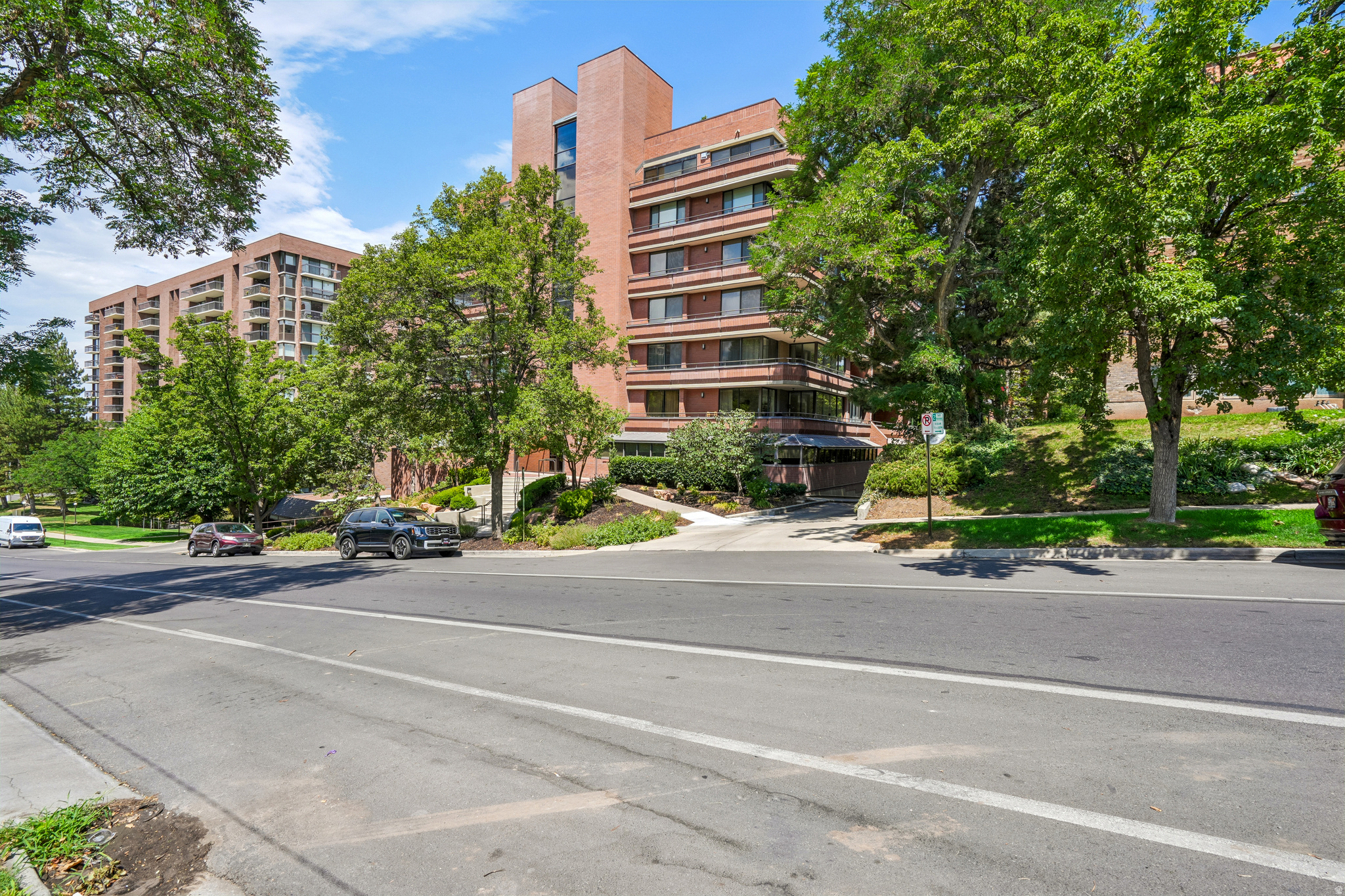 141 E 2ND AVE #304, Salt Lake City, UT 84103 — photo 1