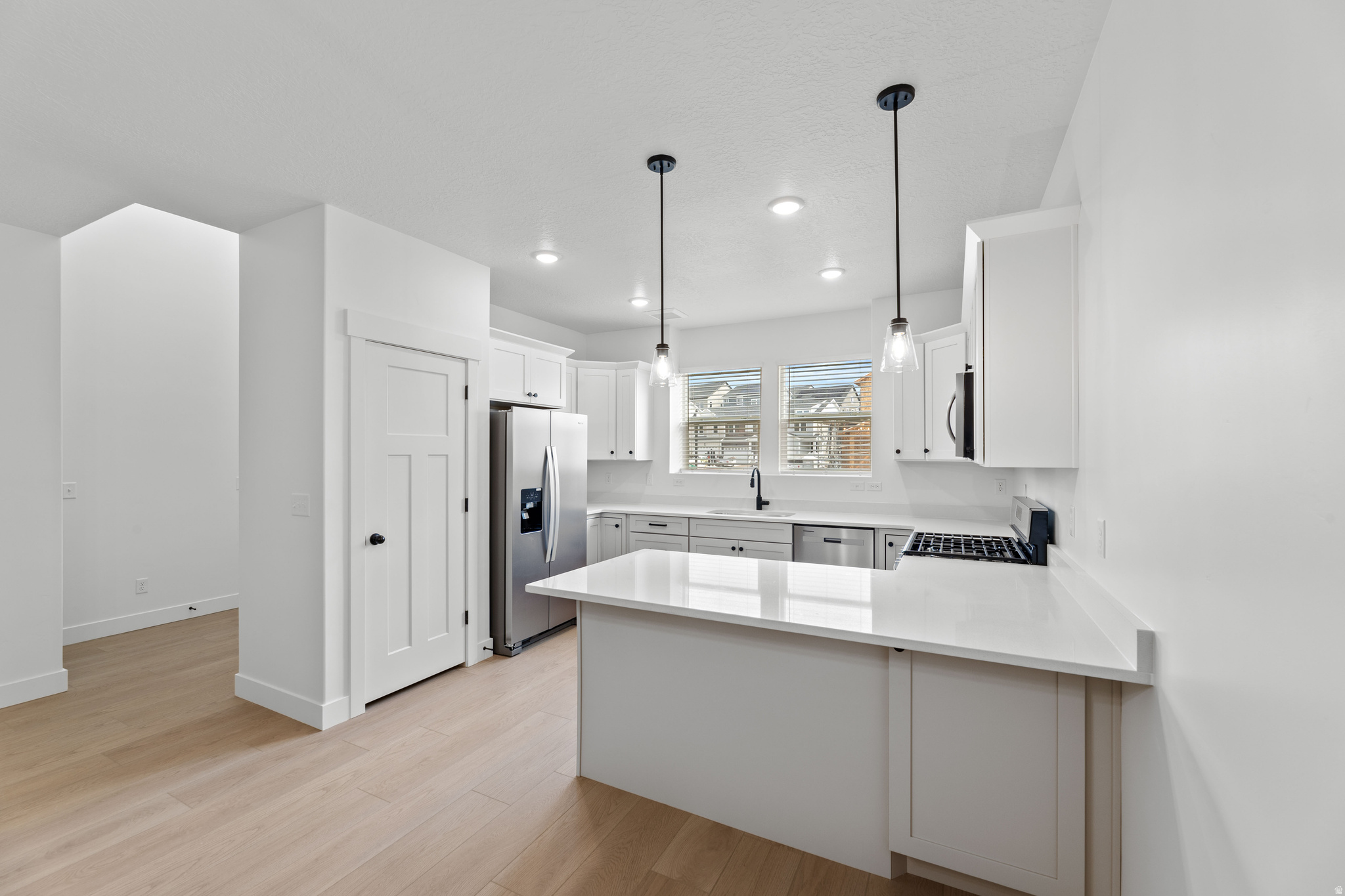 1475 W SKYLINE DR #906, Saratoga Springs, UT 84045 — photo 1