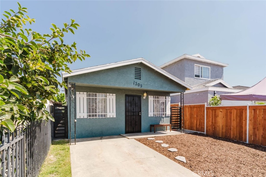 1309 W 131st Street, Compton, CA 90222 — photo 1