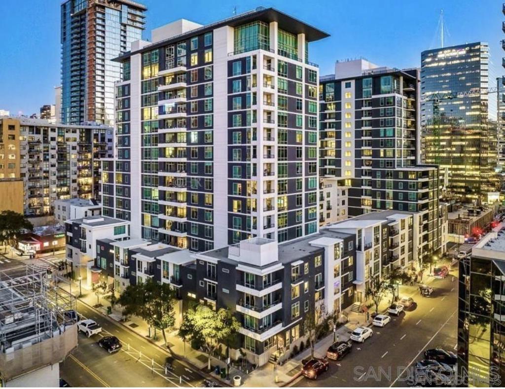 425 W Beech St 325, San Diego, CA 92101 — photo 1