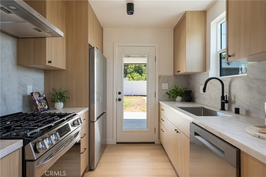 11428 Leland, Whittier, CA 90605 — photo 1