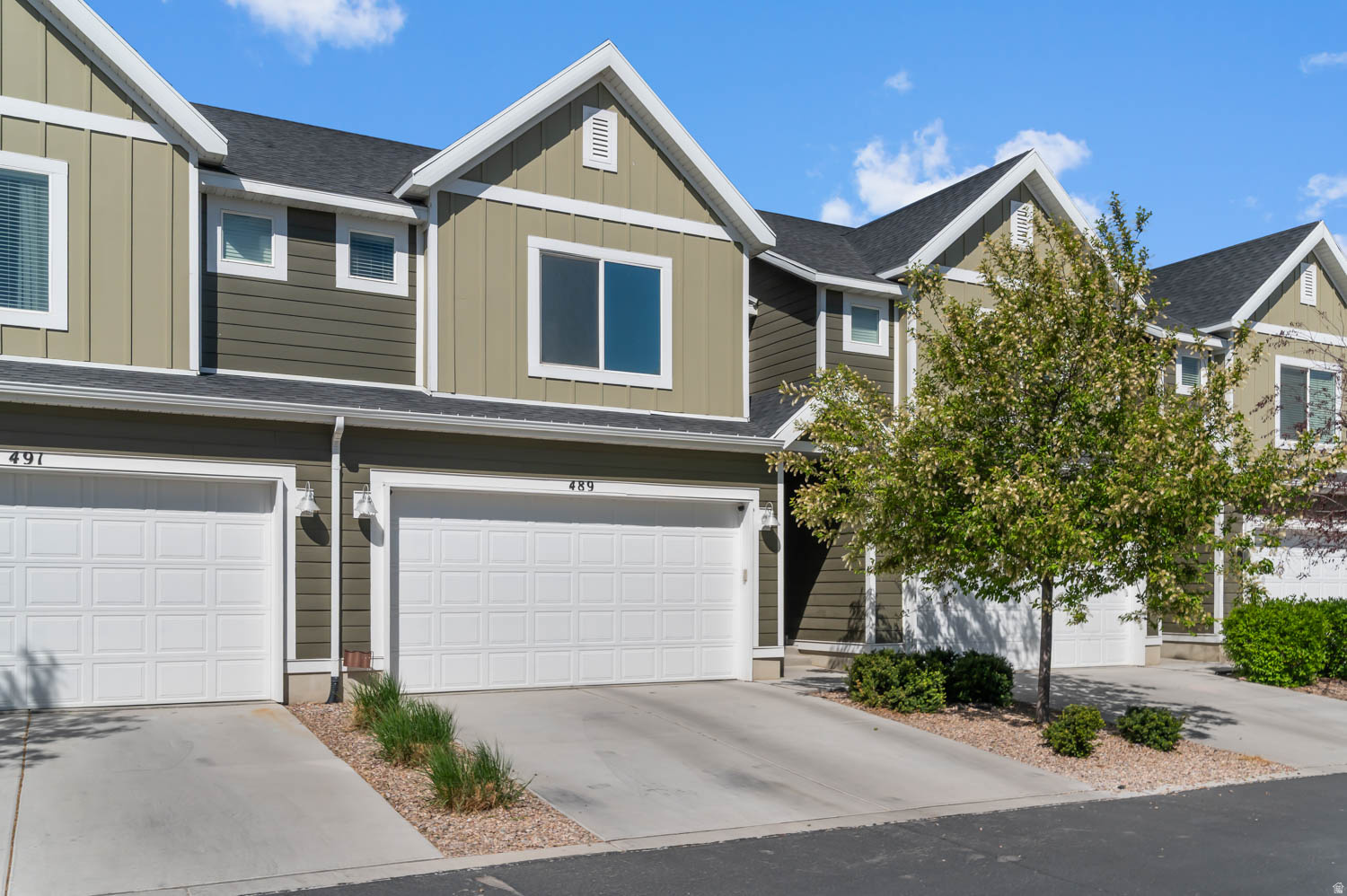 489 S DAY DREAM LN, Saratoga Springs, UT 84045 — photo 1
