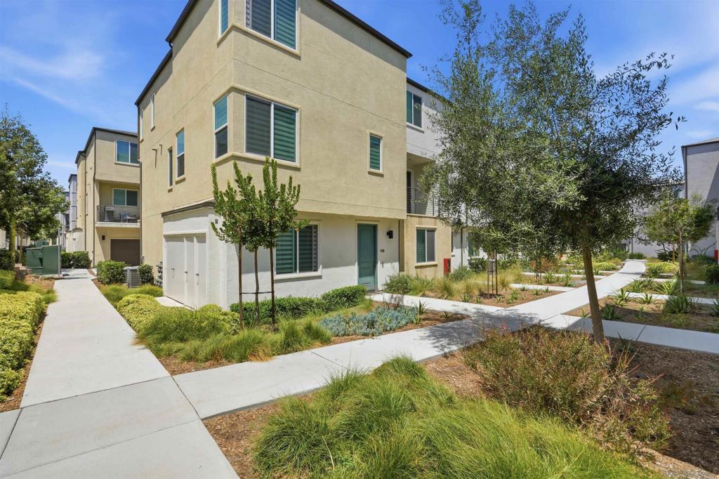 5491 SEACLIFF PL 108, San Diego, CA 92154 — photo 1