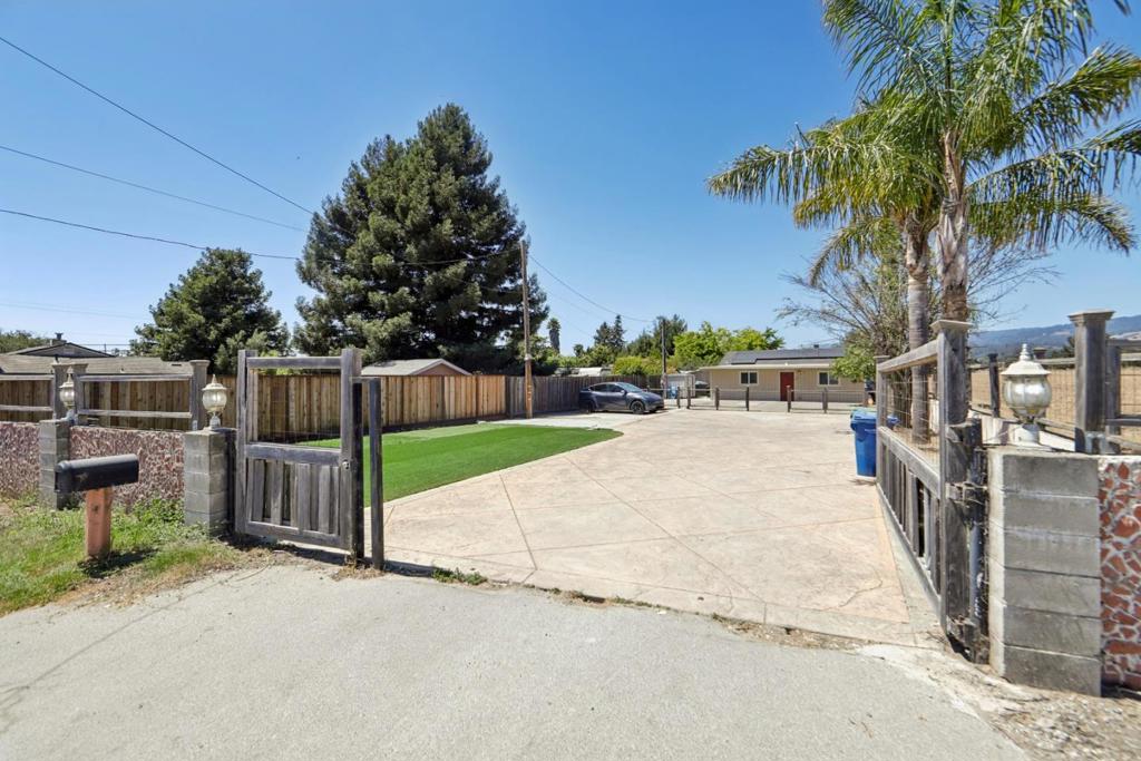 9 Hughes Road, Watsonville, CA 95076 — photo 1