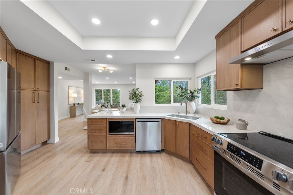 14 Highland, Irvine, CA 92603 — photo 1