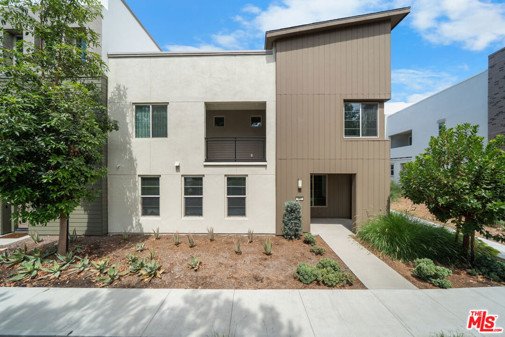 162 Novel, Irvine, CA 92618 — photo 1