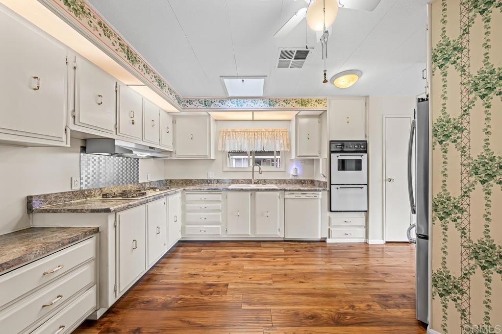 275 S Worthington Street 5, Spring Valley, CA 91977 — photo 1