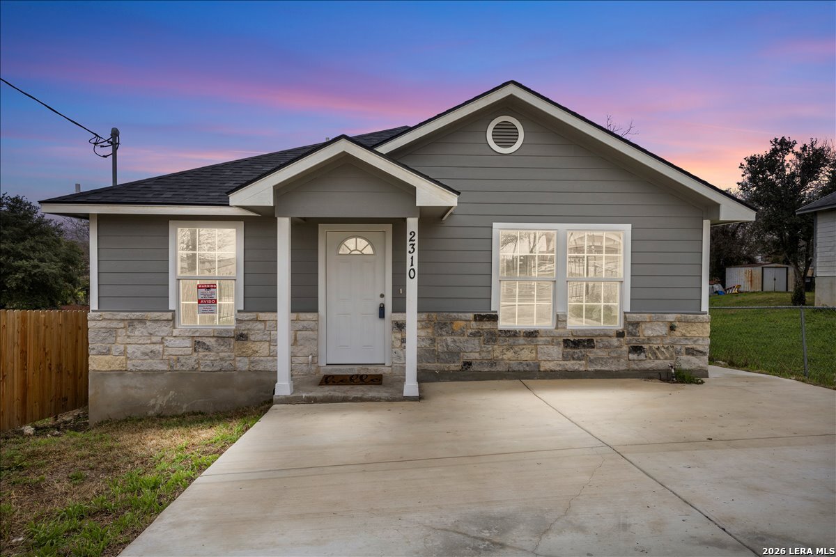 2310 MARTIN LUTHER KING DR, San Antonio, TX 78203 — photo 1