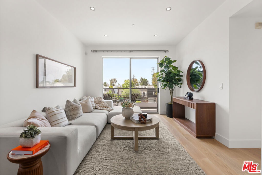 7857 W Manchester Avenue 201, Playa Del Rey, CA 90293 — photo 1