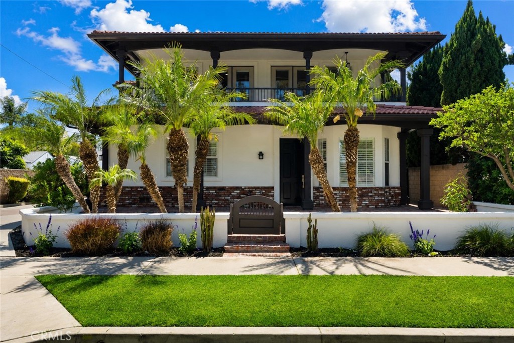 267 Mesa Dr, Costa Mesa, CA 92627 — photo 1