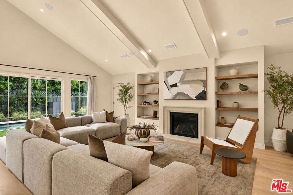 12610 Sarah Street, Studio City, CA 91604 — photo 1