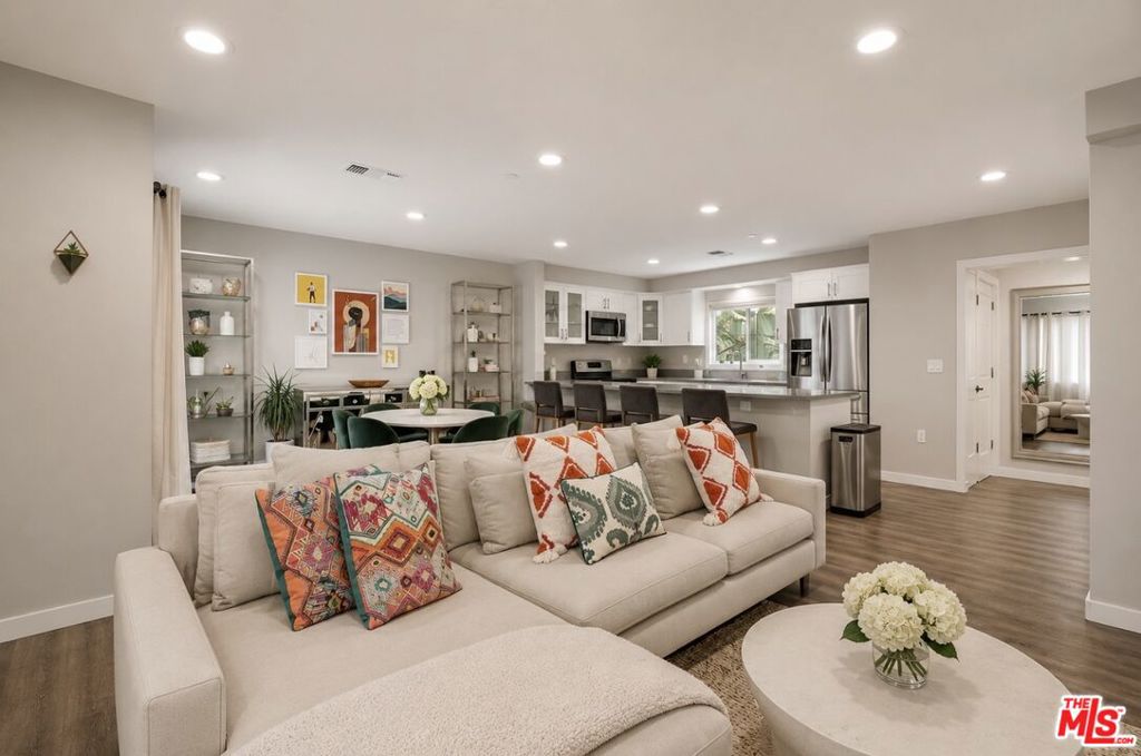 14321 Irma Way, Los Angeles, CA 91405 — photo 1