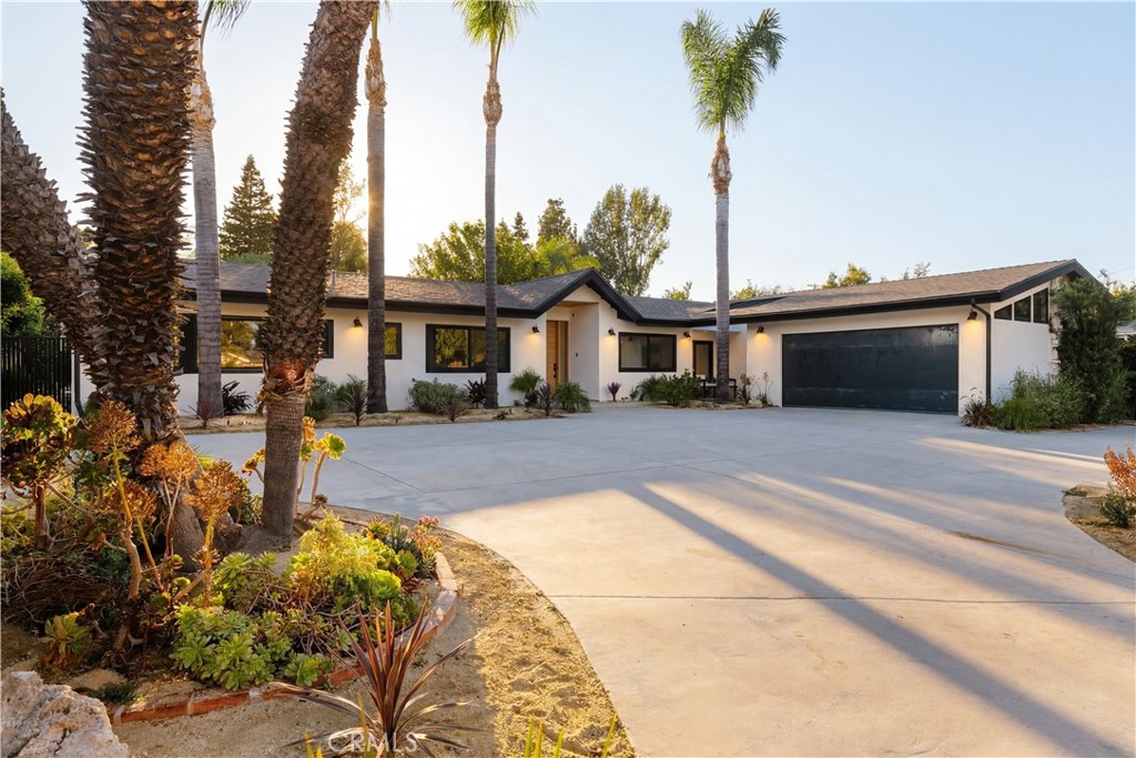 5313 Crebs Avenue, Tarzana, CA 91356 — photo 1