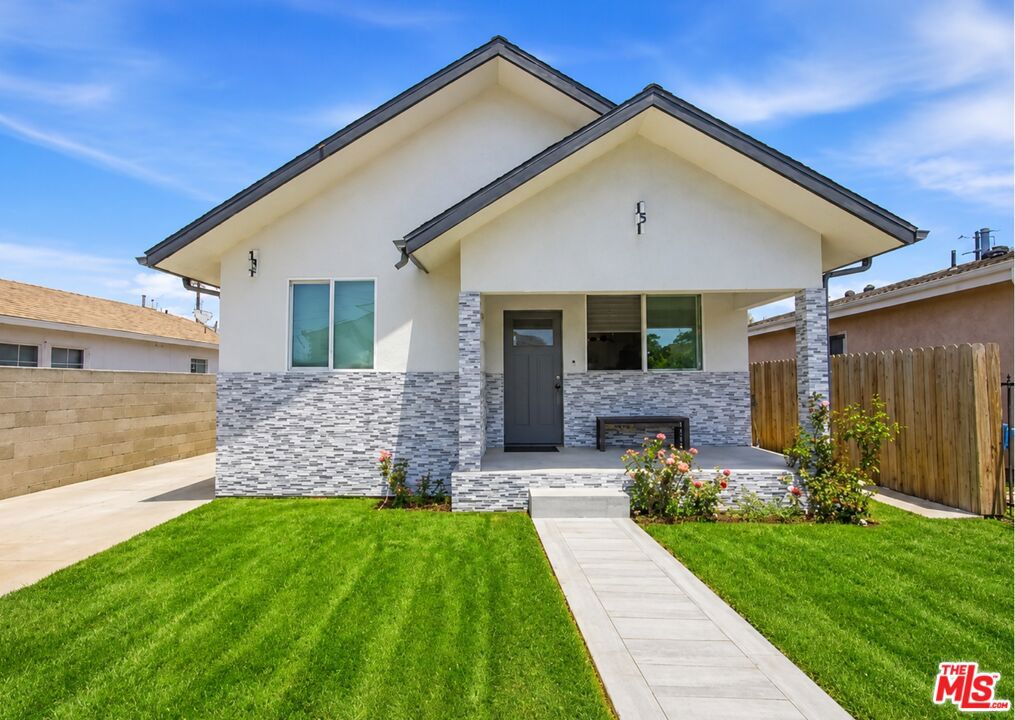 151 E 69th Street, Los Angeles, CA 90003 — photo 1