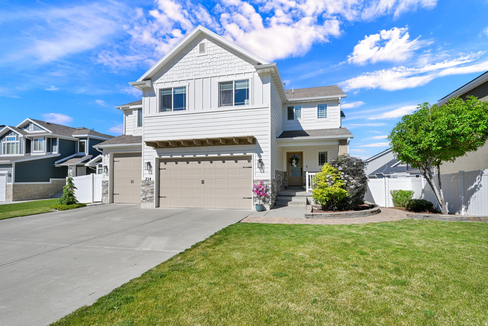 254 S 1675 E, Layton, UT 84040 — photo 1