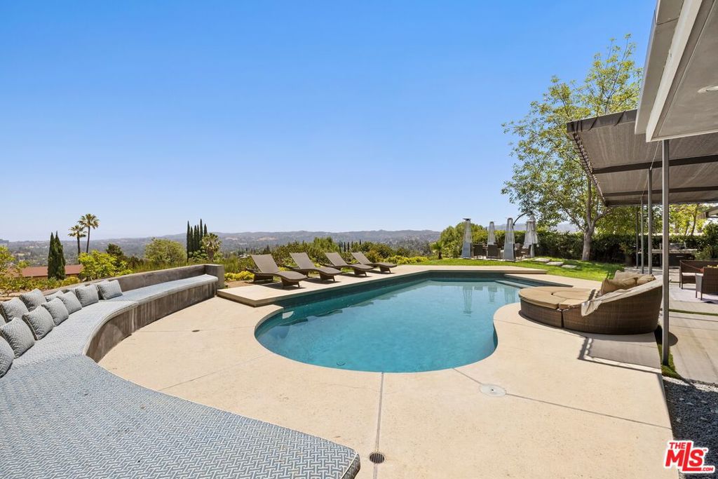 6020 Rod Avenue, Woodland Hills, CA 91367 — photo 1