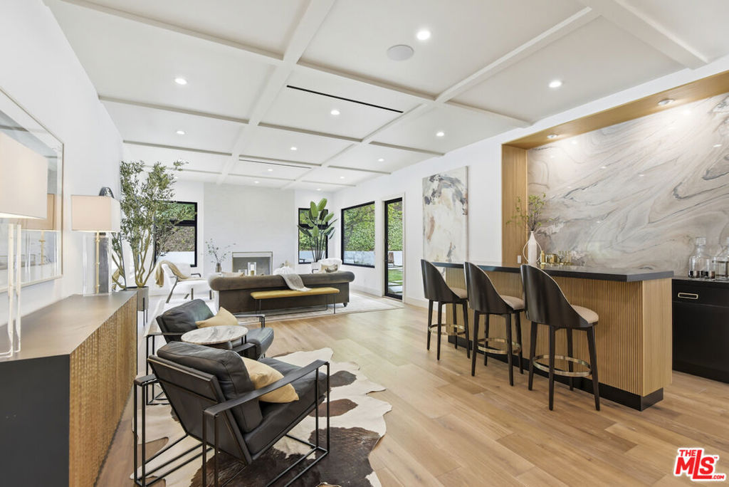 3218 Fond Drive, Encino, CA 91436 — photo 1