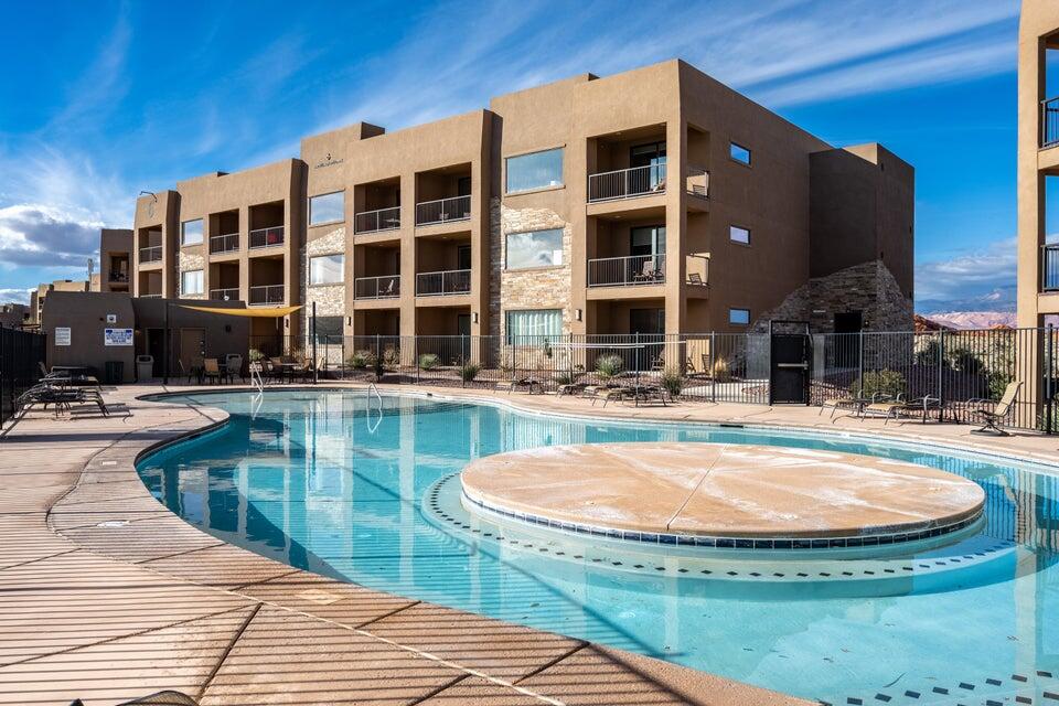 5260 W Villas DR N 3-302, Hurricane, UT 84737 — photo 1