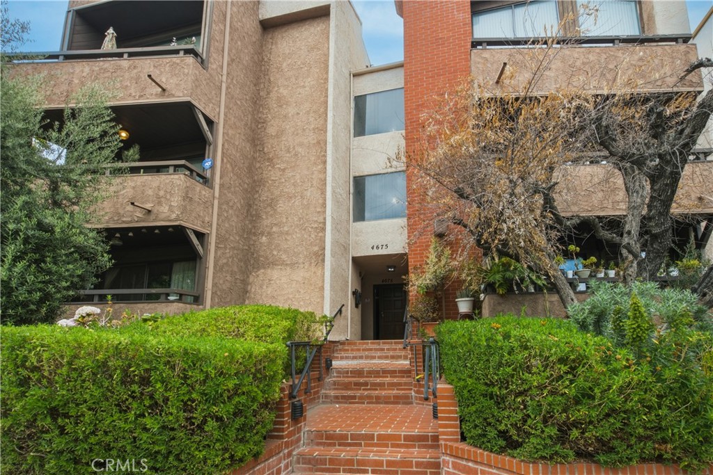 4675 Willis Avenue 105, Sherman Oaks, CA 91403 — photo 1