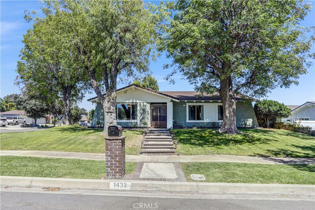 1432 N Erin Avenue, Upland, CA 91786 — photo 1