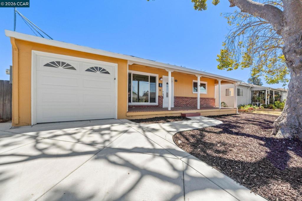 17242 Via El Cerrito, San Lorenzo, CA 94580 — photo 1