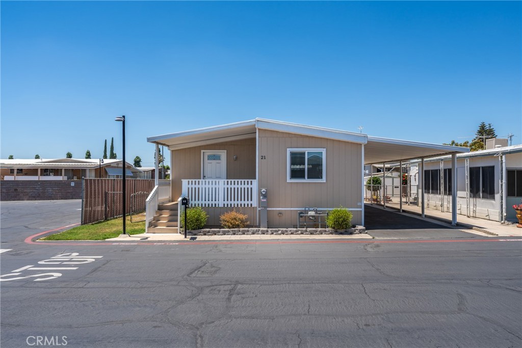 17455 Marygold Avenue 21, Bloomington, CA 92316 — photo 1
