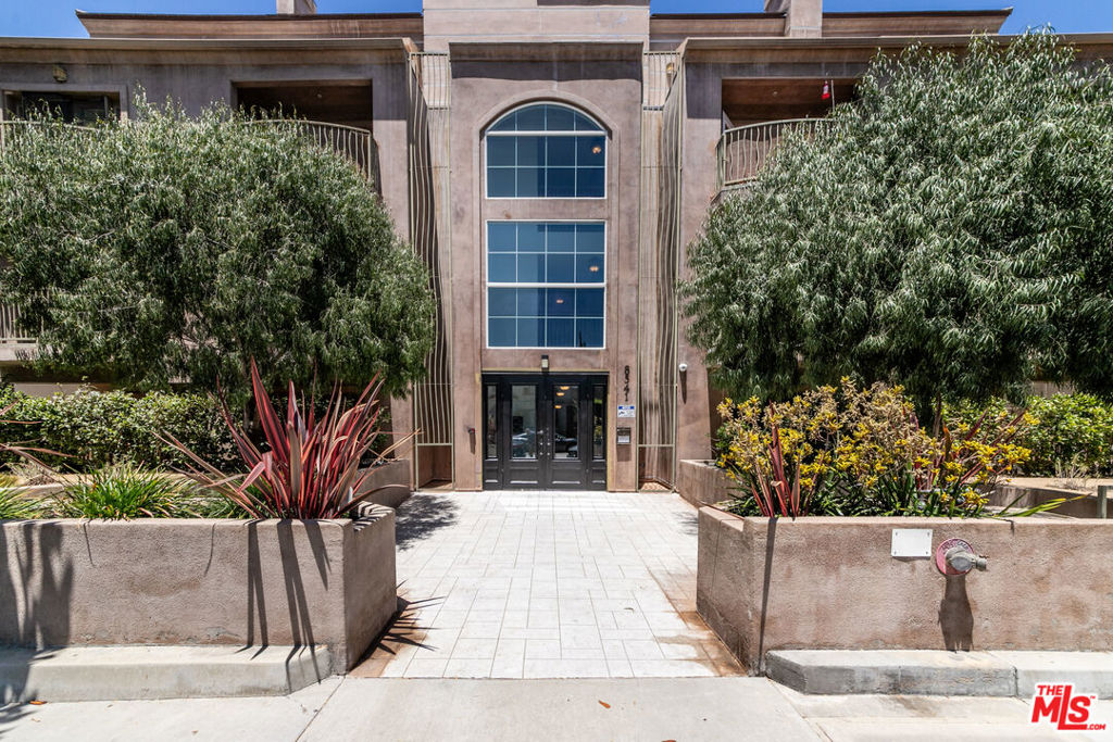 8541 Alcott Street 101, Los Angeles, CA 90035 — photo 1