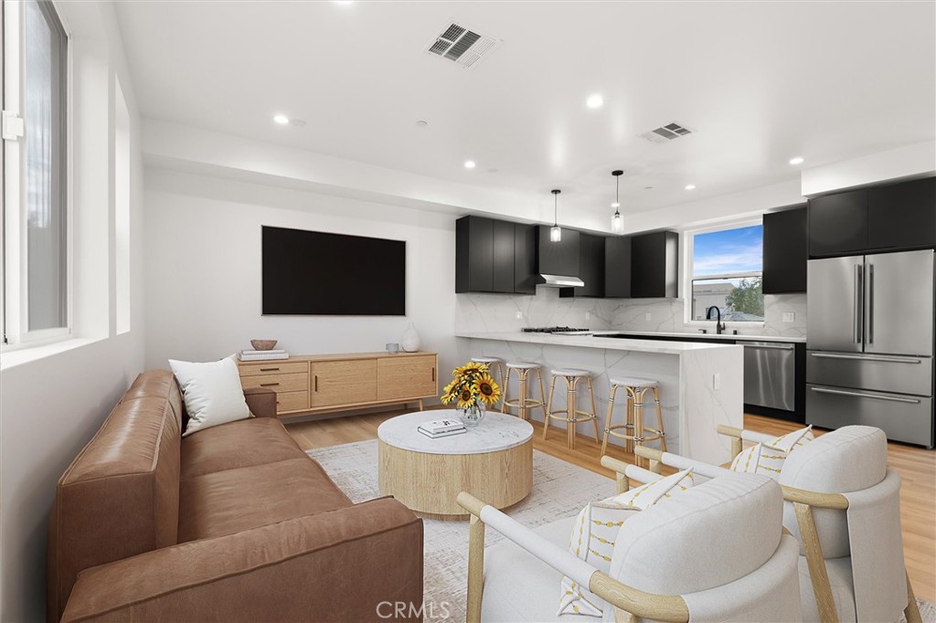 11408 W Calvert Street, North Hollywood, CA 91606 — photo 1