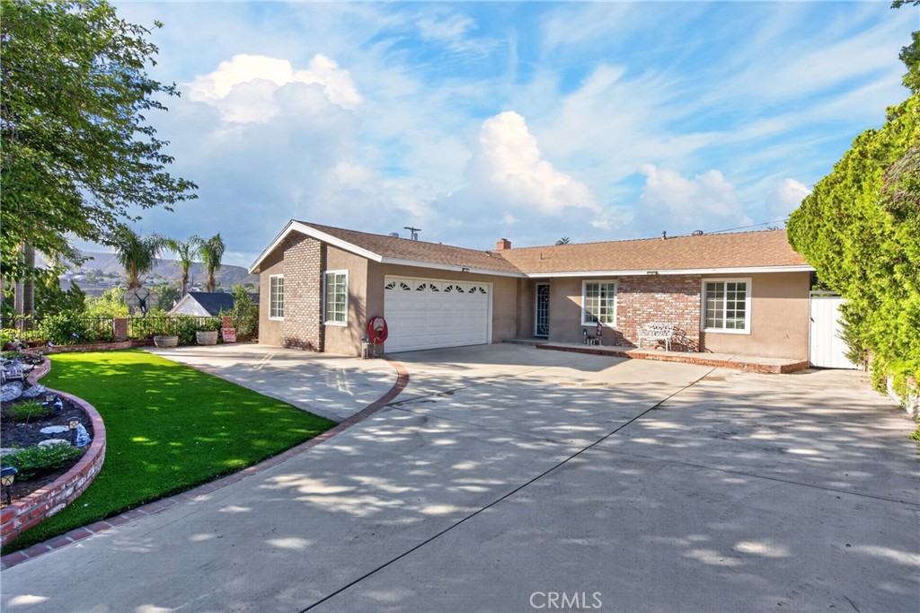 13637 Marchant, Sylmar, CA 91342 — photo 1