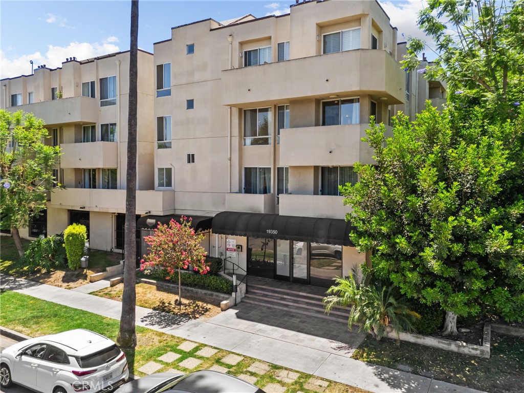 19350 Sherman Way 201, Reseda, CA 91335 — photo 1